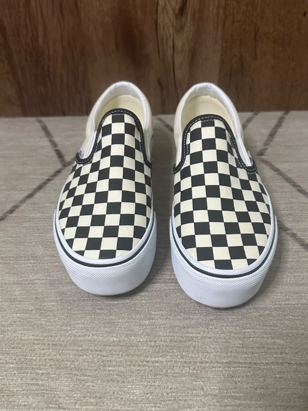 Womens Size 7.5 Platform Checkered Vans - Picture 2 of 7